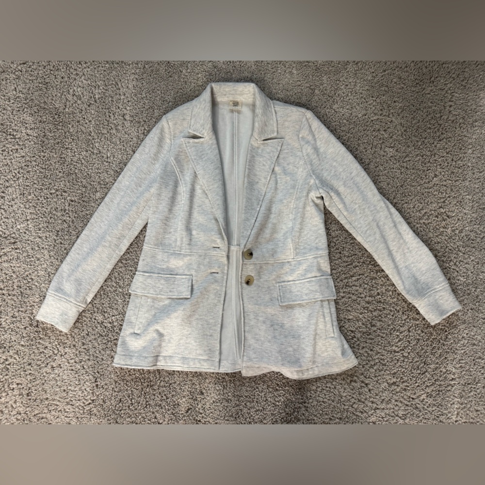 Elegant Light Gray Women's Blazer
